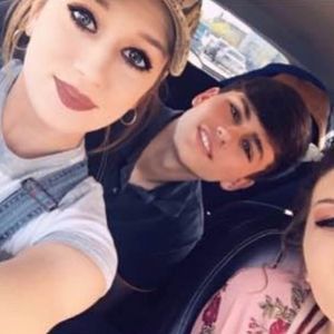 Meet your Posher, Logan